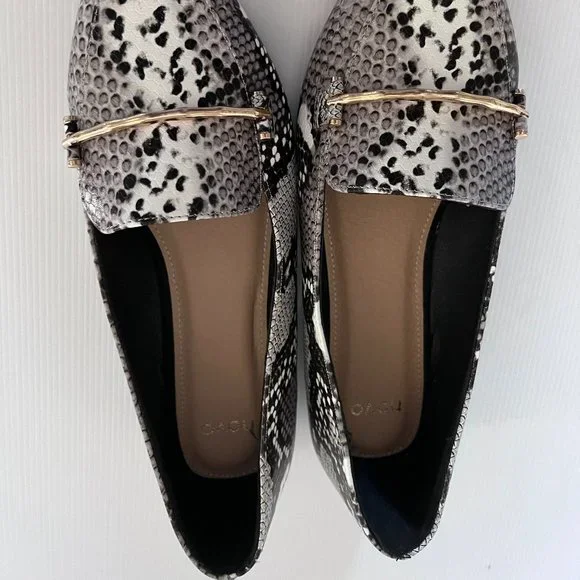 NOVO  Size 9 Snakeskin Black &  White ,Gold Detail Flat Shoes - Picture 3 of 15